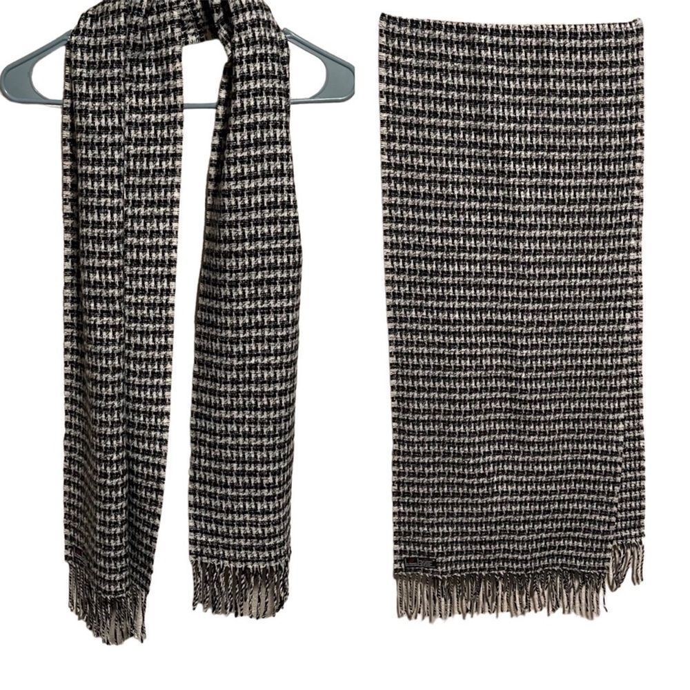 Cashmink- Unisex Black and White Houndstooth Scarf with Fringe Detail, OS